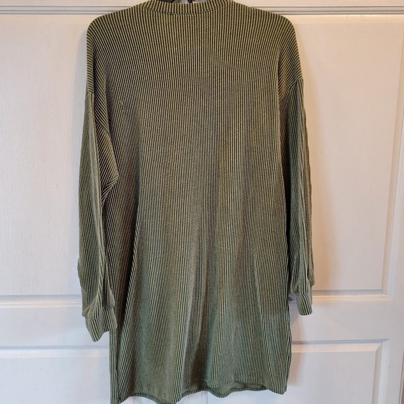 Très Bien Green Rib Knit Long Sleeve Sweater Dress - Picture 4 of 6